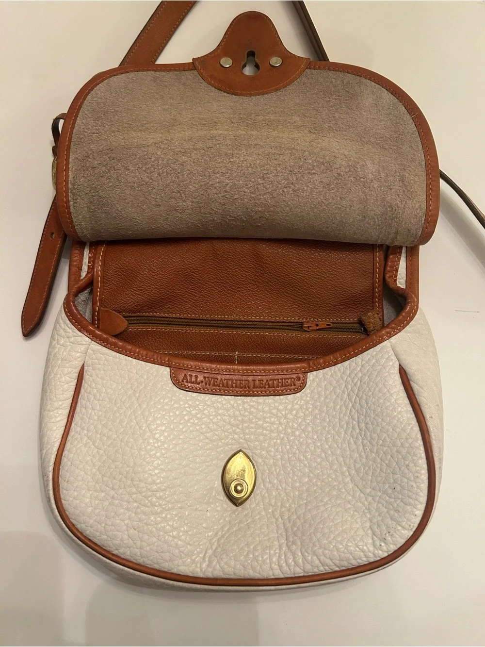 Gorgeous 80s Dooney and Bourke USA AWL Cavalry rare pre tag bag